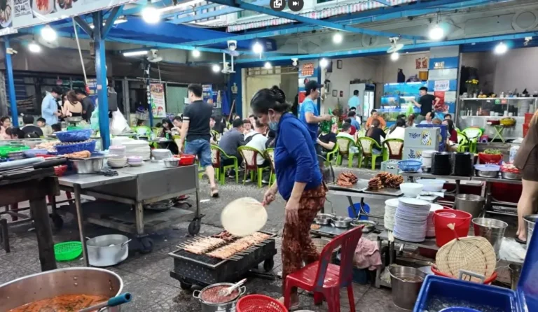 Vĩnh Khánh Food Street, PinGuide