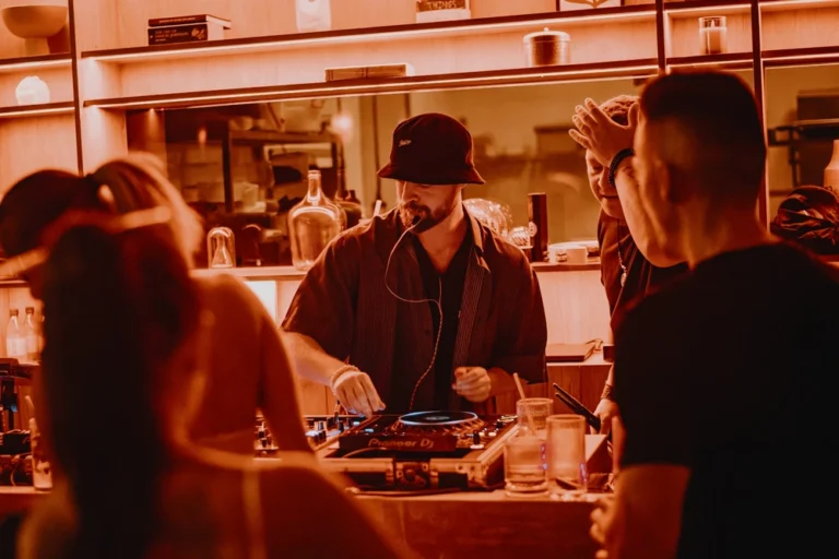 Papaya Papa – Rooftop Restaurant, Bar & Club, District 1
